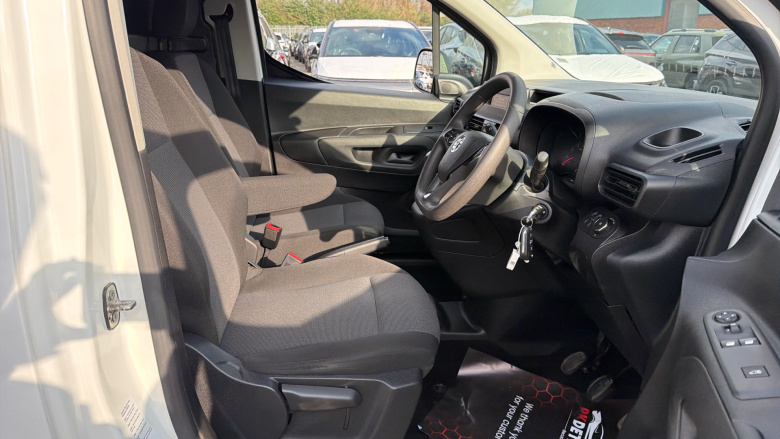 Vauxhall Combo Cargo Combo L1 Diesel 2300 1.5 Turbo D 100ps H1 Sportive Van